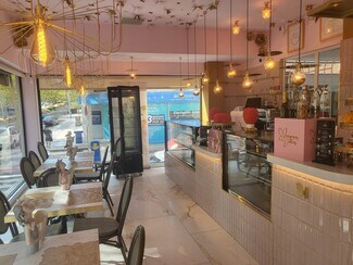 Plus de détails pour Local commercial à louer