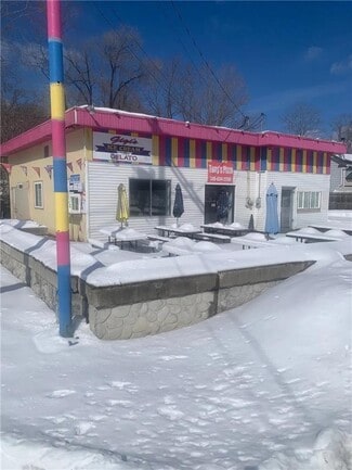 Plus de détails pour 9495 Route 32, Freehold, NY - Local commercial à vendre
