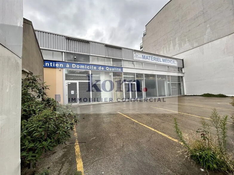 Local commercial dans Argenteuil à louer - Photo de l’immeuble – Image 2 sur 10