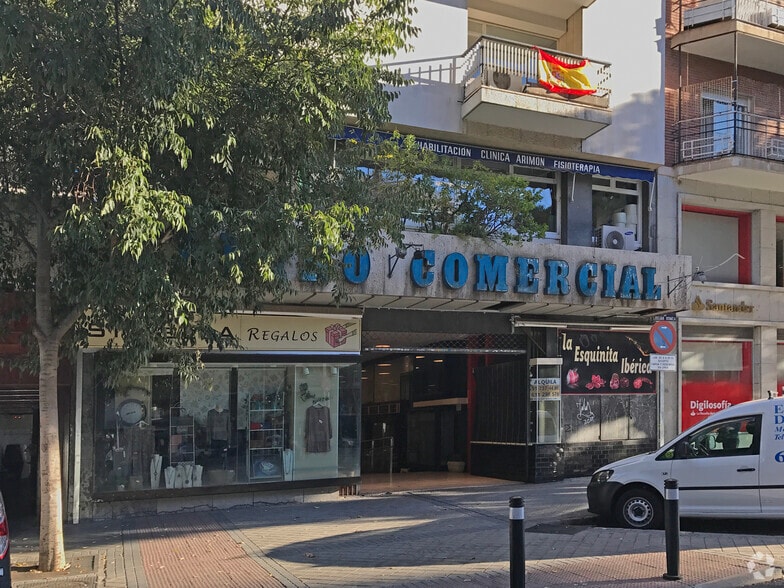 Calle Julián Romea, 2, Madrid, Madrid à vendre - Photo de l’immeuble – Image 1 sur 5
