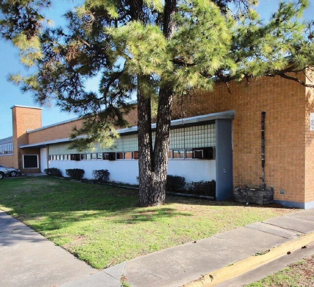 5520 Armour Dr, Houston, TX à louer - Photo de l’immeuble – Image 2 sur 18