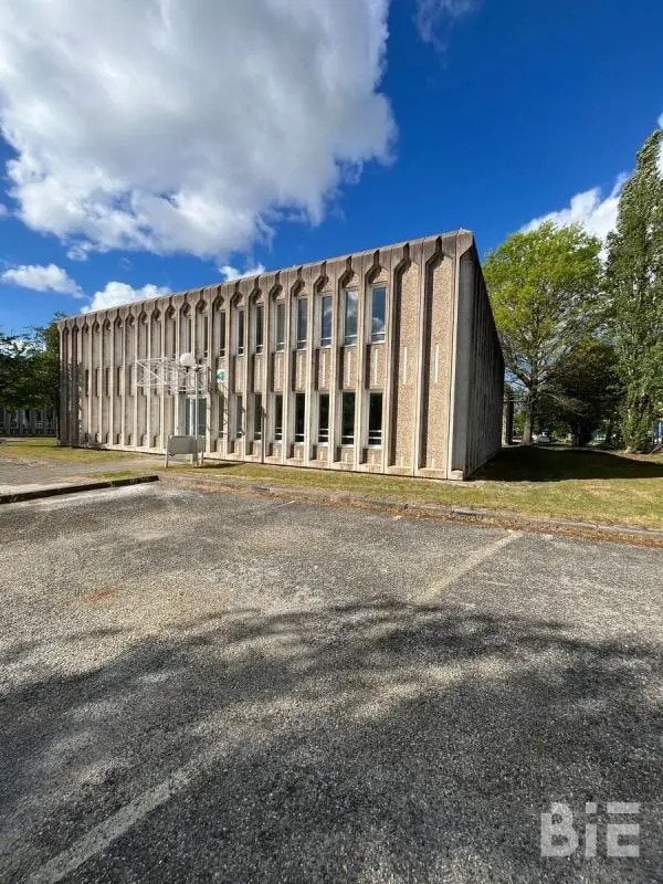 Plus de détails pour Bureau à louer