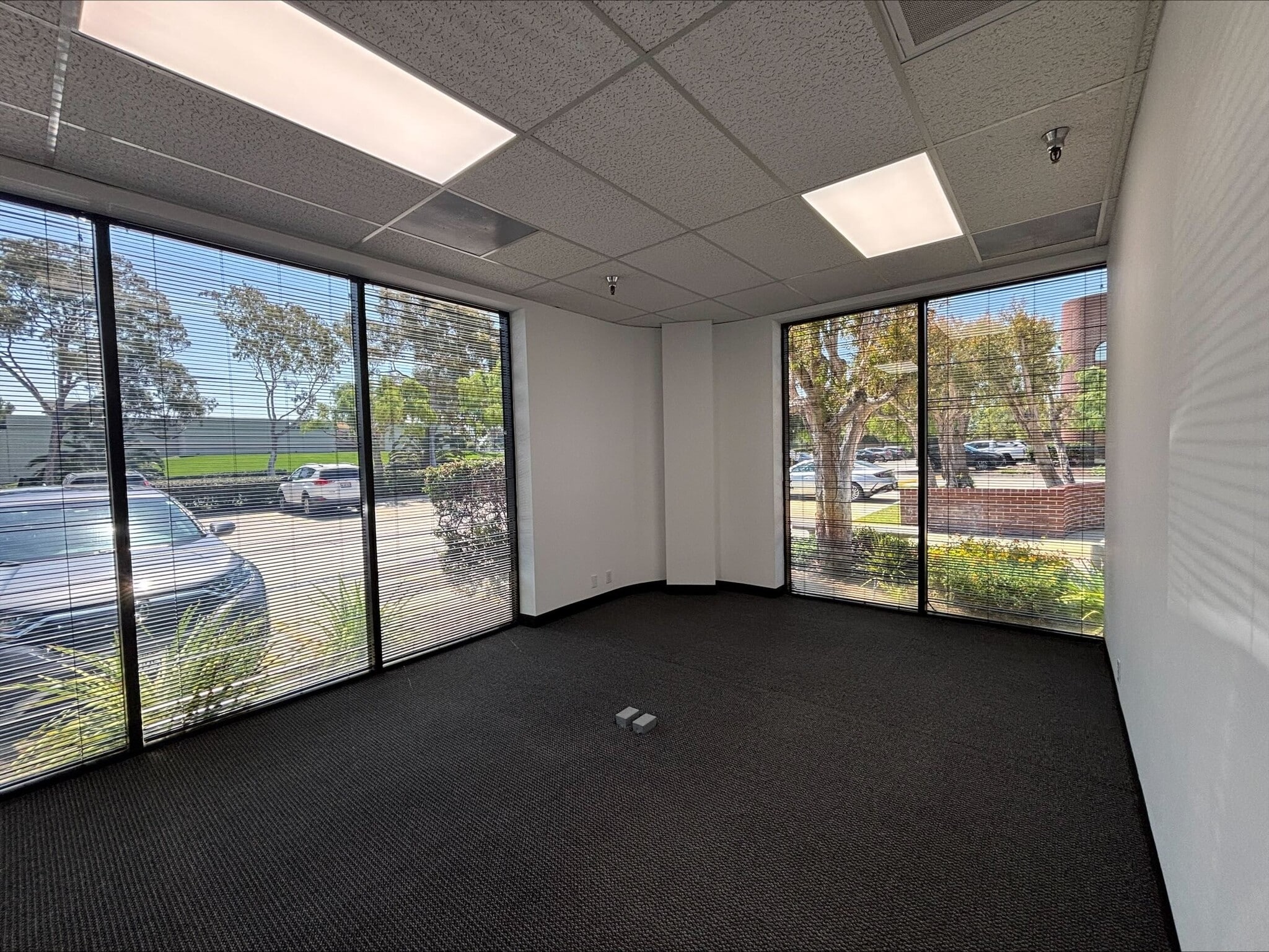 357 Van Ness Way, Torrance, CA à louer Photo intérieure– Image 1 sur 2