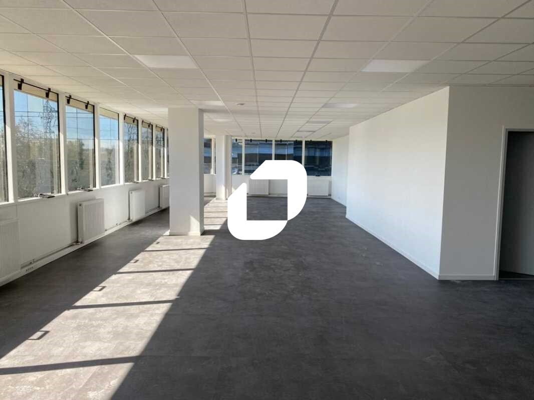 Bureau dans Cergy à vendre Photo intérieure– Image 1 sur 13