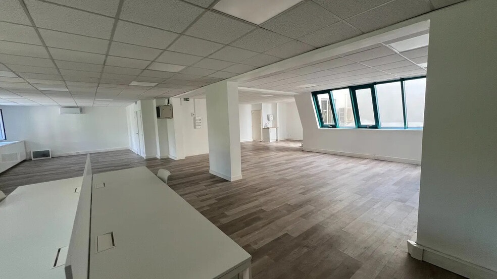 Bureau dans Boulogne-Billancourt à louer - Photo de l’immeuble – Image 2 sur 12