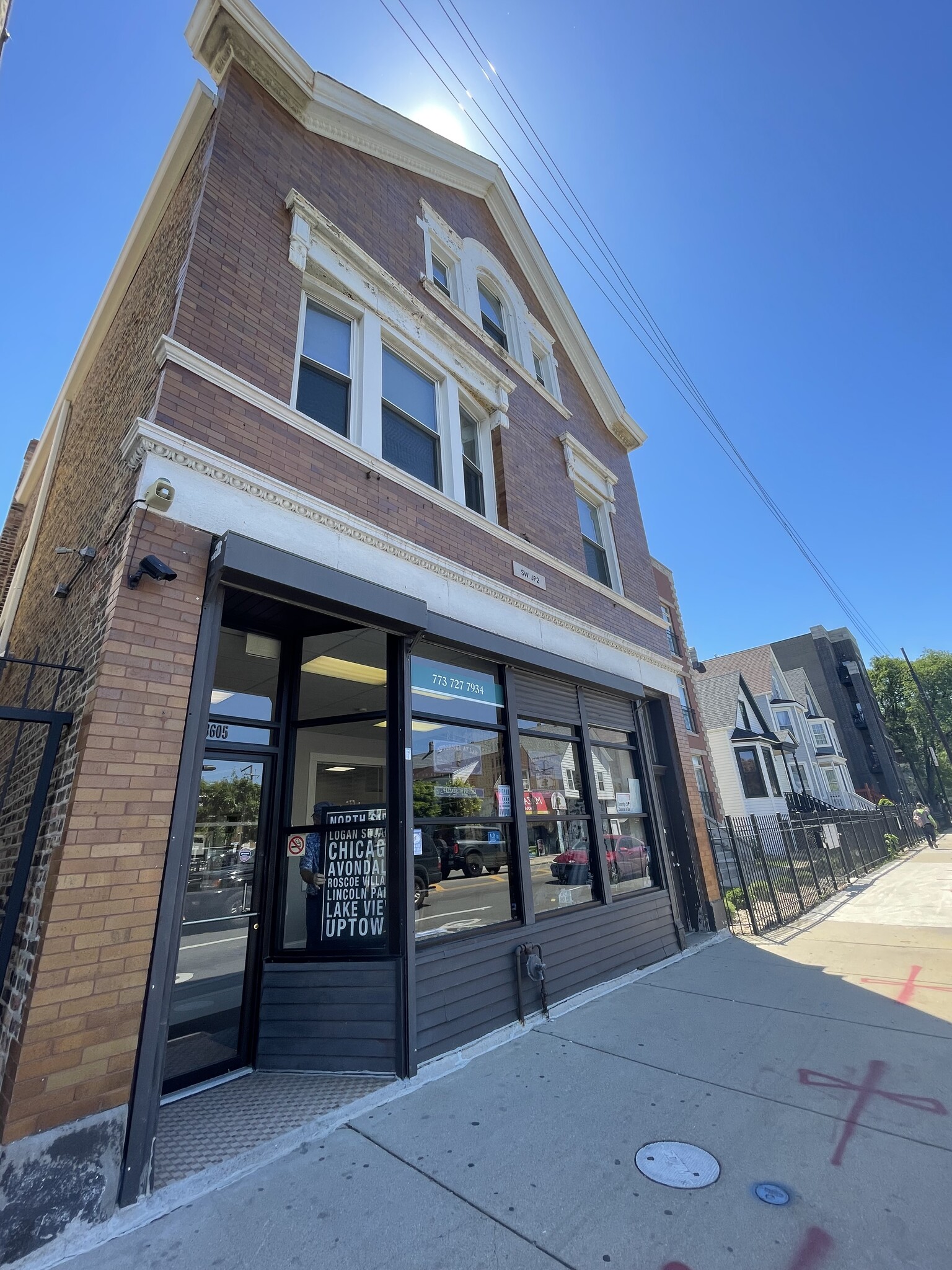 3605 W Belmont Ave, Chicago, IL à louer Photo intérieure– Image 1 sur 10