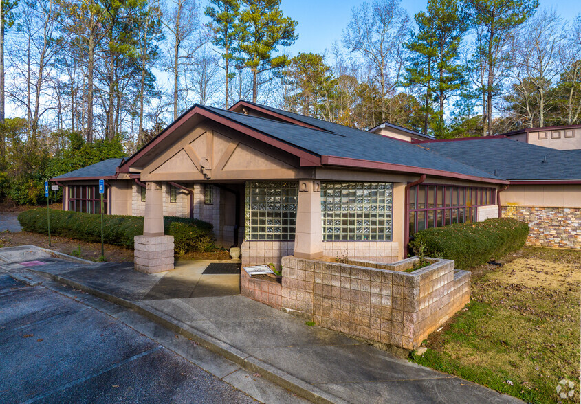211 Millard Farmer Ind Blvd, Newnan, GA à vendre - Photo de l’immeuble – Image 3 sur 26