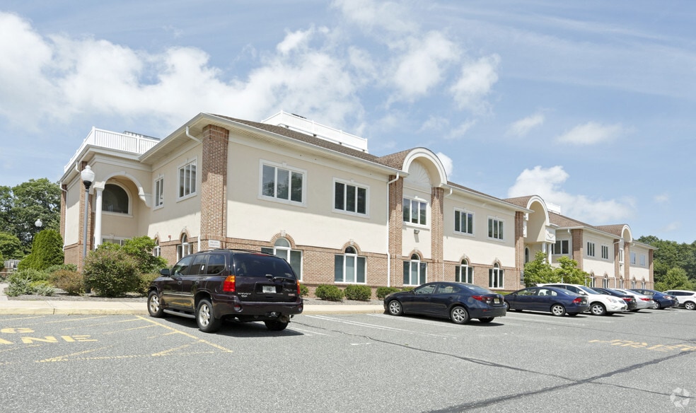 3350 State Route 138, Wall, NJ à louer - Photo principale – Image 2 sur 8