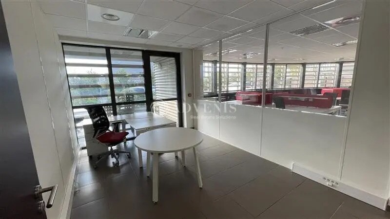Bureau dans Collégien à louer - Photo de l’immeuble – Image 2 sur 8