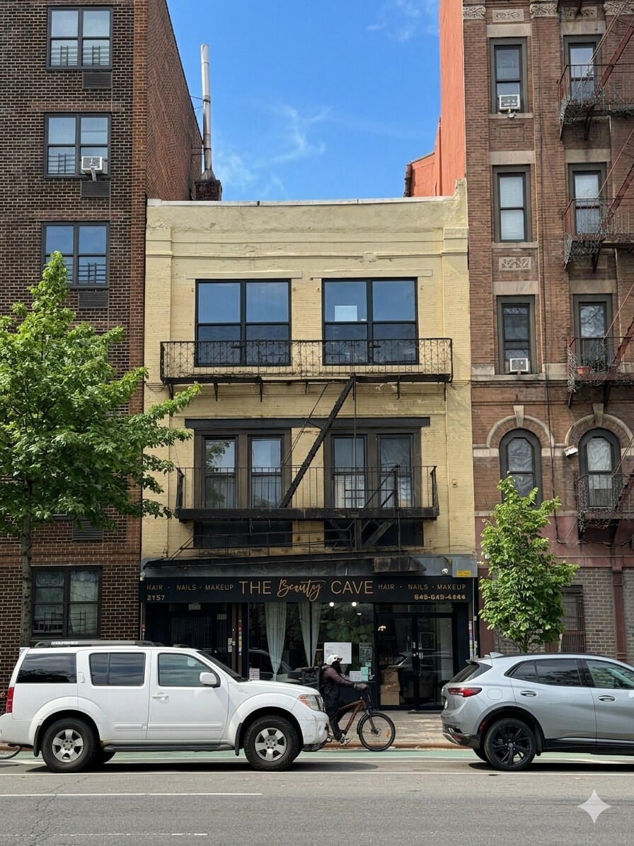 2157 First Ave, New York, NY à vendre Photo principale– Image 1 sur 5
