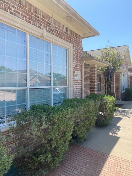 2840 Keller Springs Rd, Carrollton, TX à vendre - Photo de l’immeuble – Image 2 sur 11