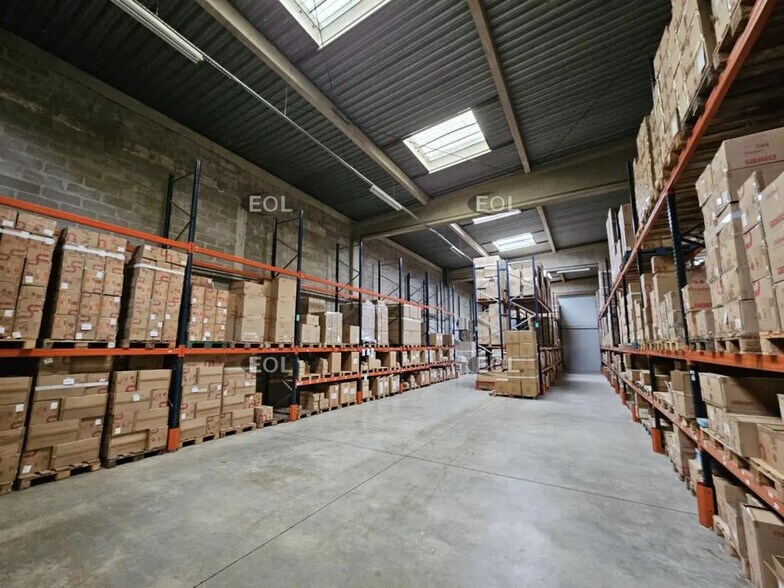 Industriel/Logistique dans L'HAY-LES-ROSES à louer - Photo de l’immeuble – Image 2 sur 7