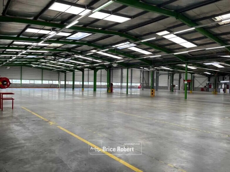 Bureau dans Brignais à louer - Photo de l’immeuble – Image 2 sur 7