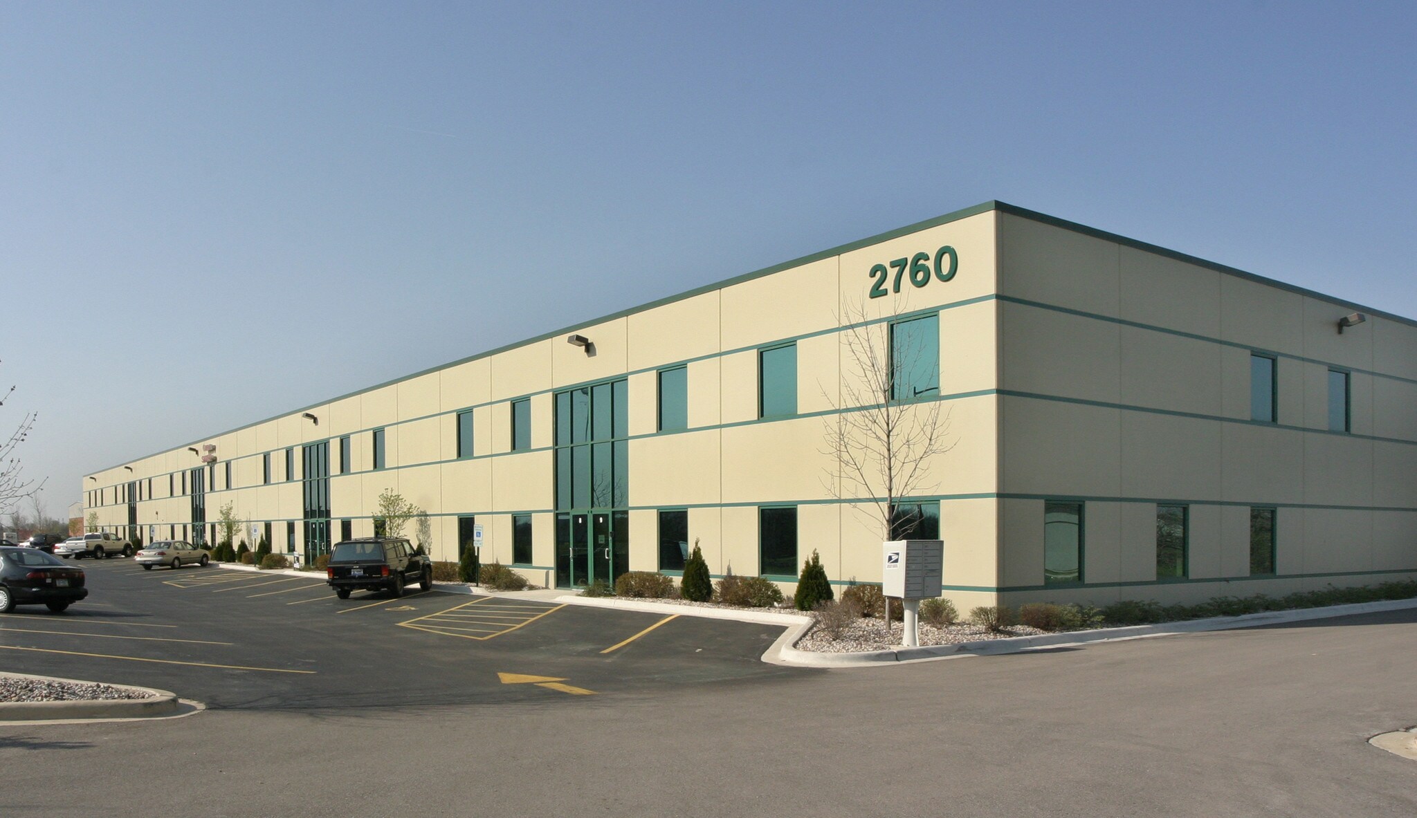 2760 Beverly Dr, Aurora, IL à louer Photo de l’immeuble– Image 1 sur 29