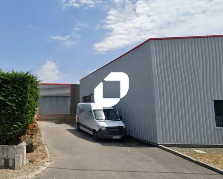 Local commercial dans Carquefou à louer - Photo de l’immeuble – Image 3 sur 11