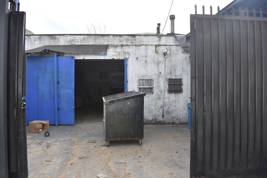 8614-8616 Mettler St, Los Angeles, CA à vendre - Photo principale – Image 1 sur 5