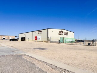 Plus de détails pour 410 Colorado Ave, Big Lake, TX - Industriel/Logistique à vendre