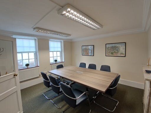2 West St, Henley On Thames à louer - Photo de l’immeuble – Image 3 sur 11