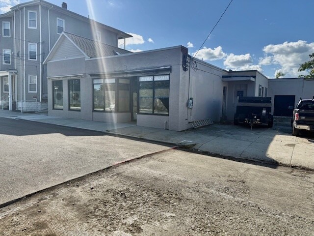 143 Ridge St, Providence, RI à vendre - Photo de l’immeuble – Image 2 sur 11