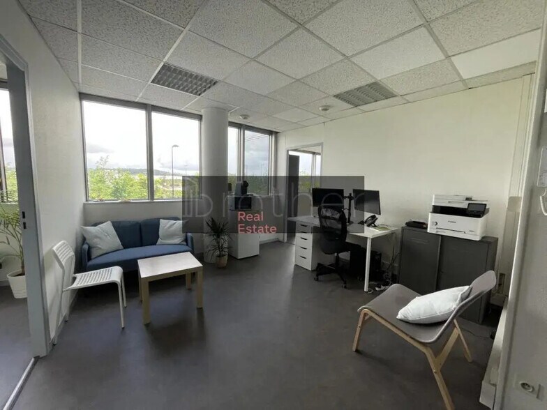 Bureau dans Bordeaux à louer - Photo de l’immeuble – Image 2 sur 3