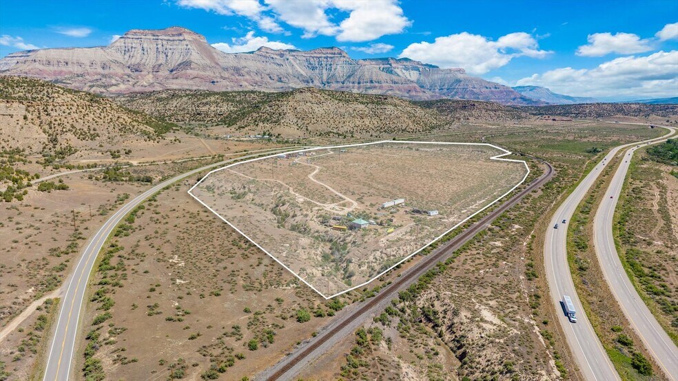 4695 US Hwy 6, De Beque, CO à vendre - Photo de l’immeuble – Image 2 sur 14