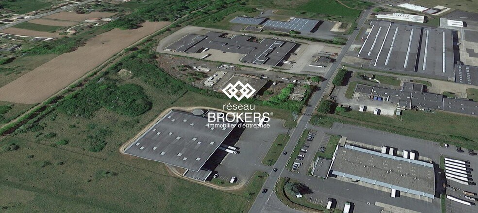 Industriel/Logistique dans Amilly à louer - Photo de l’immeuble – Image 2 sur 2