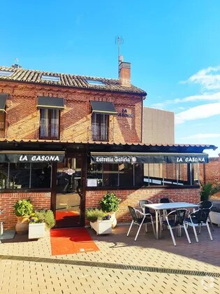Calle Buena Vista, 7, Boadilla del Monte, Madrid à louer - Photo de l’immeuble – Image 2 sur 2