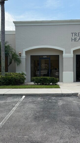 Plus de détails pour 610-628 SE Central Pky, Stuart, FL - Bureau à louer