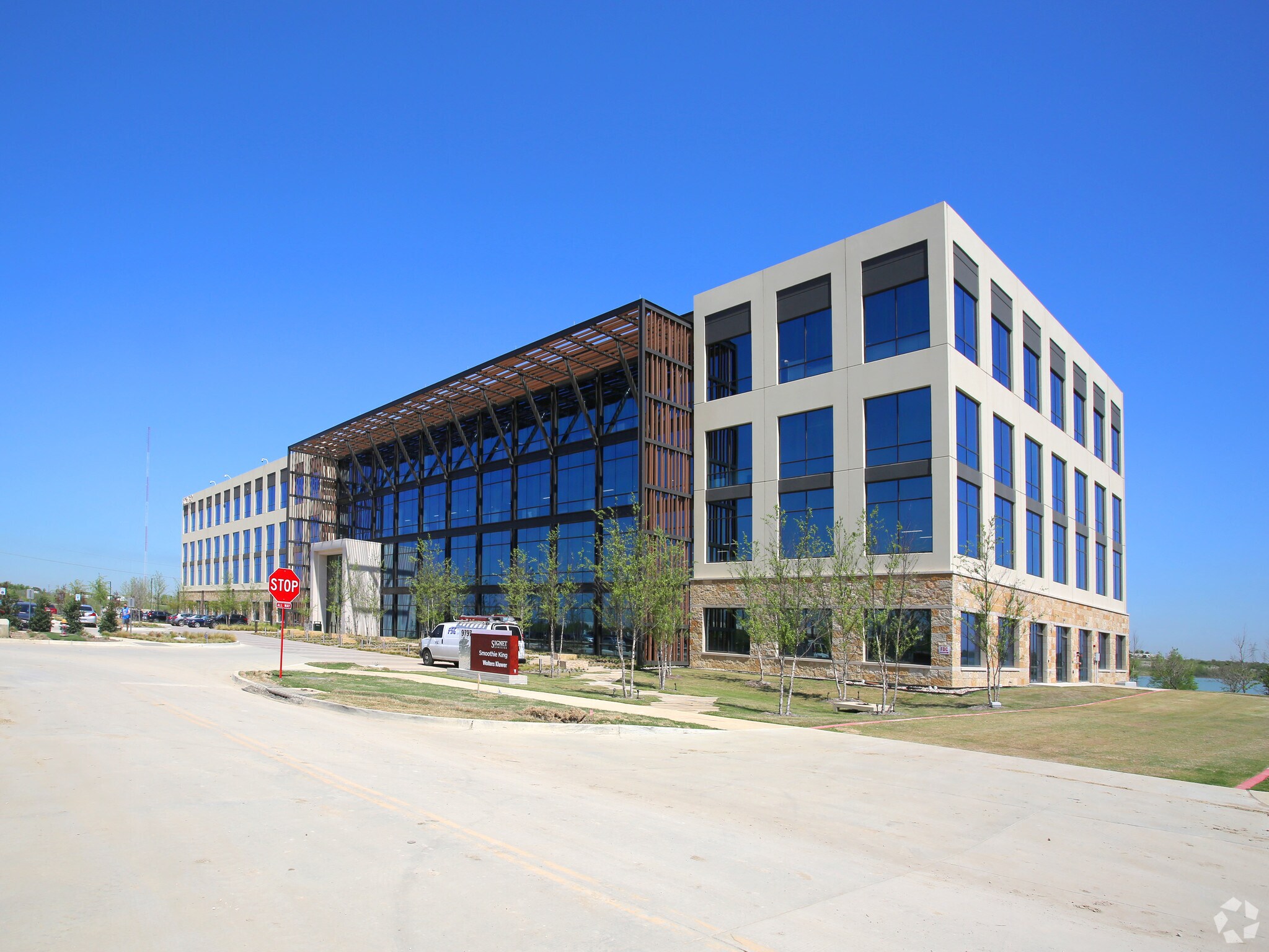 9797 Rombauer Rd, Coppell, TX à louer Photo principale– Image 1 sur 3