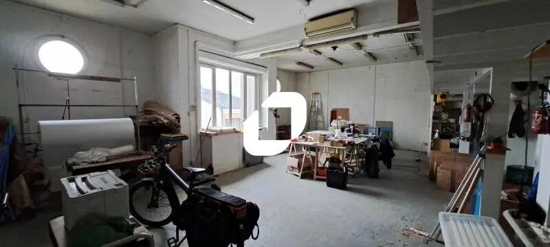 Local d’activités dans Paris à louer - Photo de l’immeuble – Image 2 sur 9