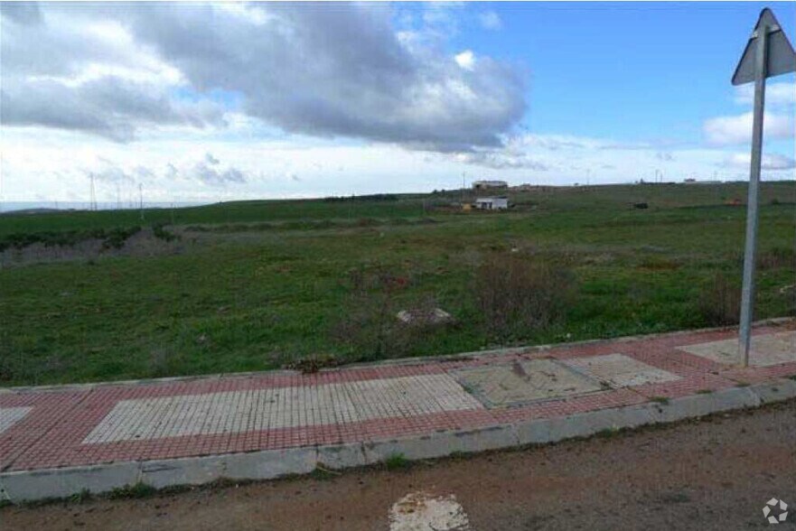 Terrain dans Fontanar, Guadalajara à vendre - Photo de l’immeuble – Image 2 sur 2
