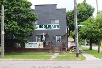 Plus de détails pour 1898 Shepherd St E, Windsor, ON - Local commercial à vendre