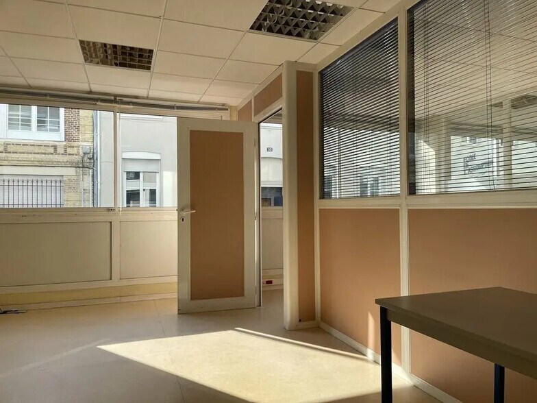 Bureau dans Le Havre à louer - Photo de l’immeuble – Image 2 sur 4