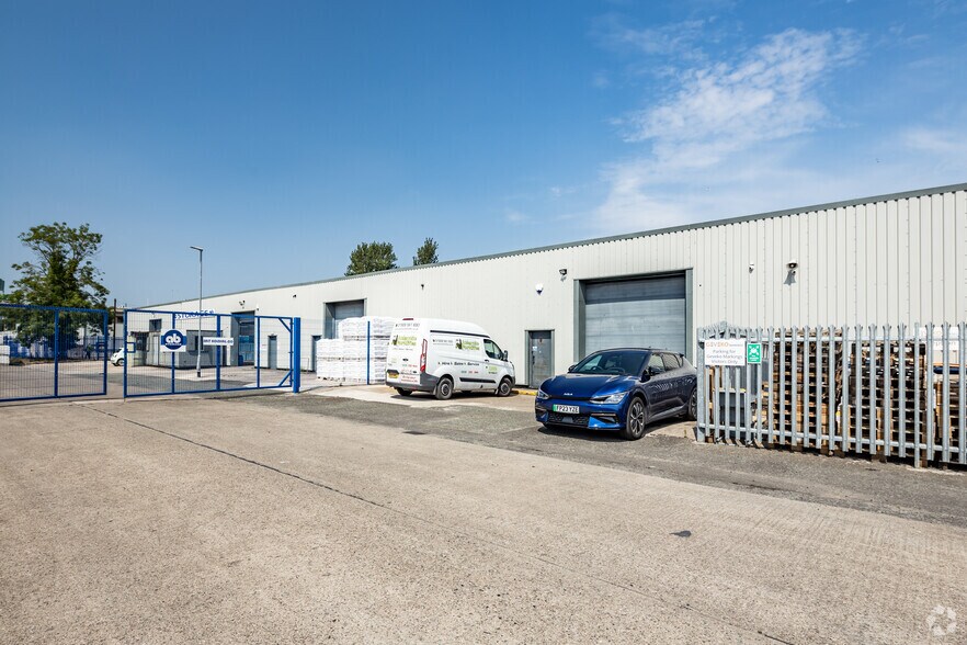 Brindley Rd, Runcorn à louer - Photo de l’immeuble – Image 3 sur 4