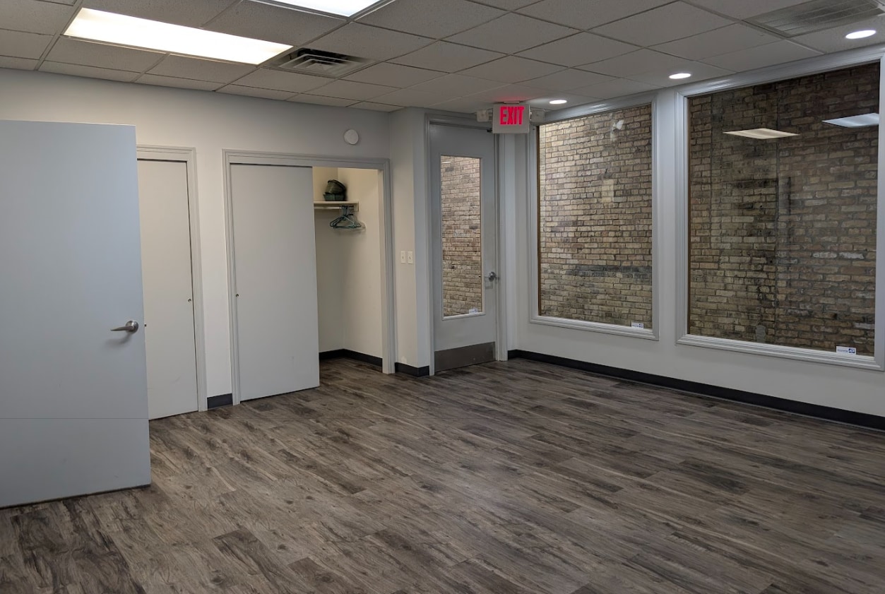 1549 S 38th St, Milwaukee, WI à louer Photo intérieure– Image 1 sur 4