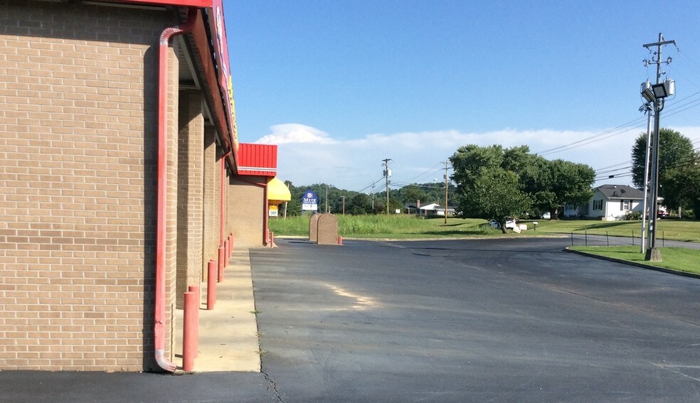 217 Old Gray Station Rd, Gray, TN à vendre - Photo de l’immeuble – Image 2 sur 6