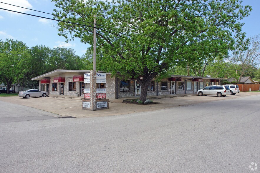 400 Avenue F, Midlothian, TX à louer - Photo de l’immeuble – Image 2 sur 10