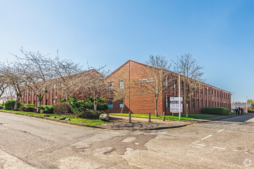 Beveridge Sq, Livingston à louer - Photo de l’immeuble – Image 2 sur 2
