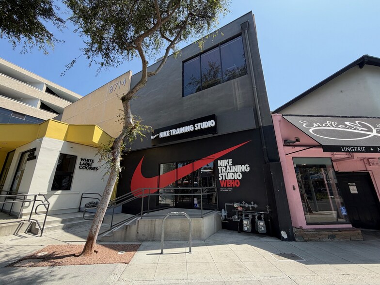 8714 Santa Monica Blvd, West Hollywood, CA à louer - Photo de l’immeuble – Image 1 sur 14