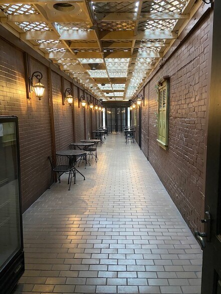 418 S Ervay St, Dallas, TX à louer - Photo intérieure – Image 2 sur 8