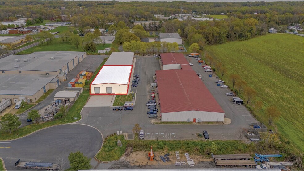 155 Schooner Ln, Prince Frederick, MD à louer - Photo de l’immeuble – Image 2 sur 10