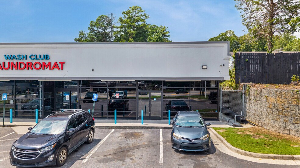 5539 Old National Hwy, College Park, GA à louer - Photo de l’immeuble – Image 1 sur 15