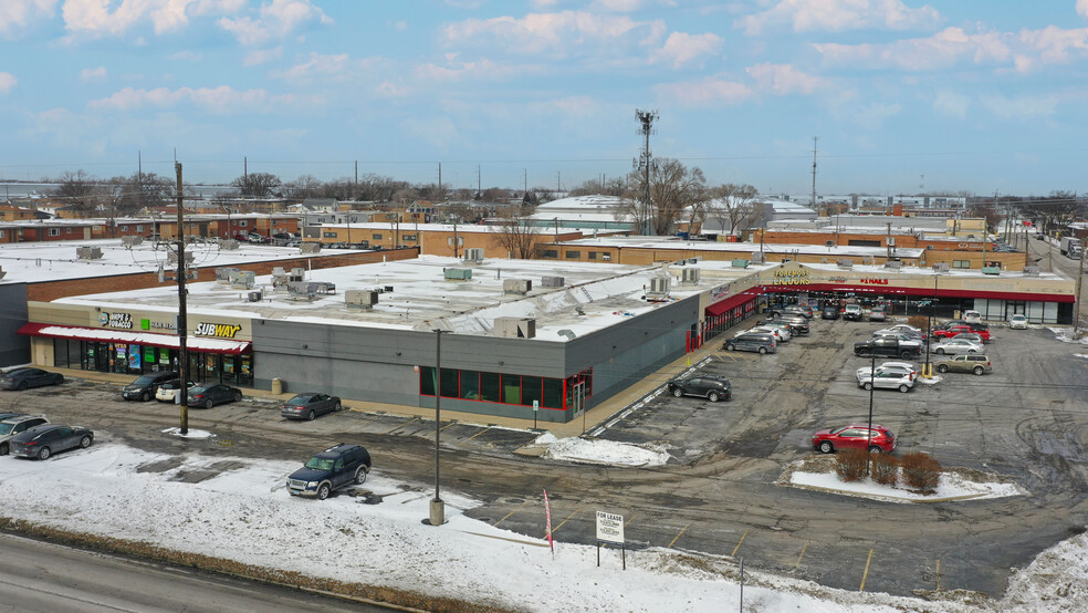 1501-1527 W North Ave, Melrose Park, IL à vendre - Photo de l’immeuble – Image 2 sur 9