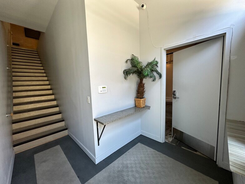 926 Natoma St, San Francisco, CA à louer - Photo intérieure – Image 3 sur 12