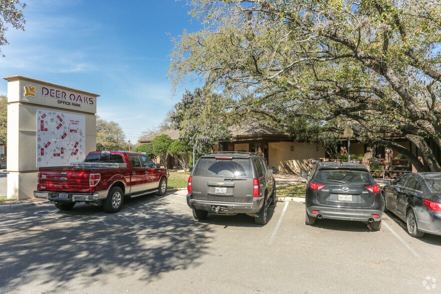 7272 Wurzbach Rd, San Antonio, TX à vendre - Photo de l’immeuble – Image 2 sur 50