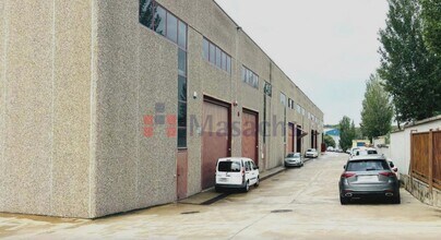 Industriel/Logistique dans Palau-solità i Plegamans, Barcelona à louer Photo de l’immeuble– Image 2 sur 7