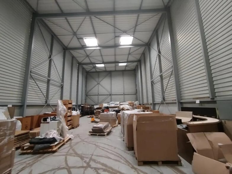 Local d’activités dans Toulouse à louer - Photo de l’immeuble – Image 2 sur 7