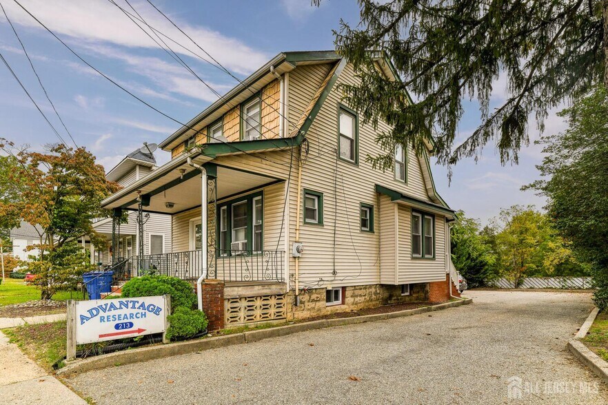 213 S Main St, Milltown, NJ à vendre - Photo de l’immeuble – Image 2 sur 16