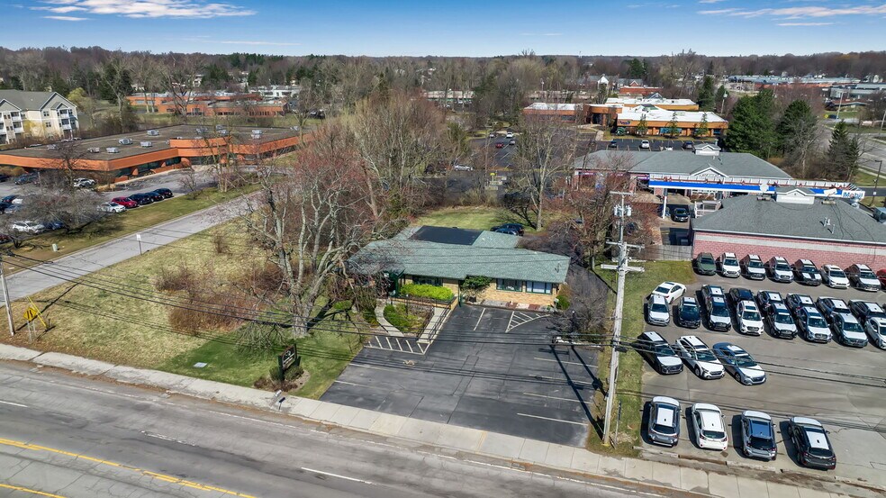 2323 N Forest Rd, Getzville, NY à vendre - Photo de l’immeuble – Image 2 sur 4