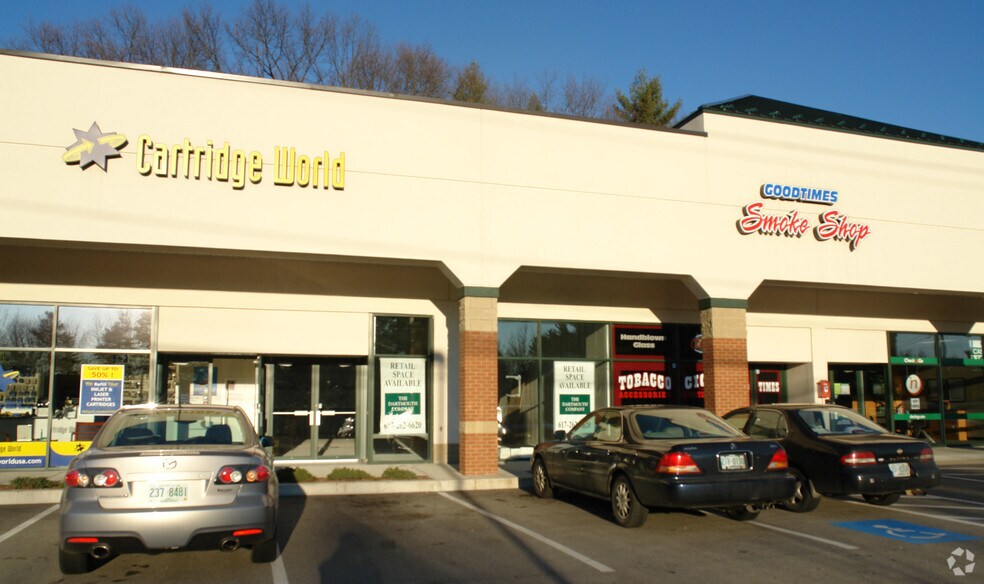 449 Amherst St, Nashua, NH à louer - Photo de l’immeuble – Image 3 sur 26